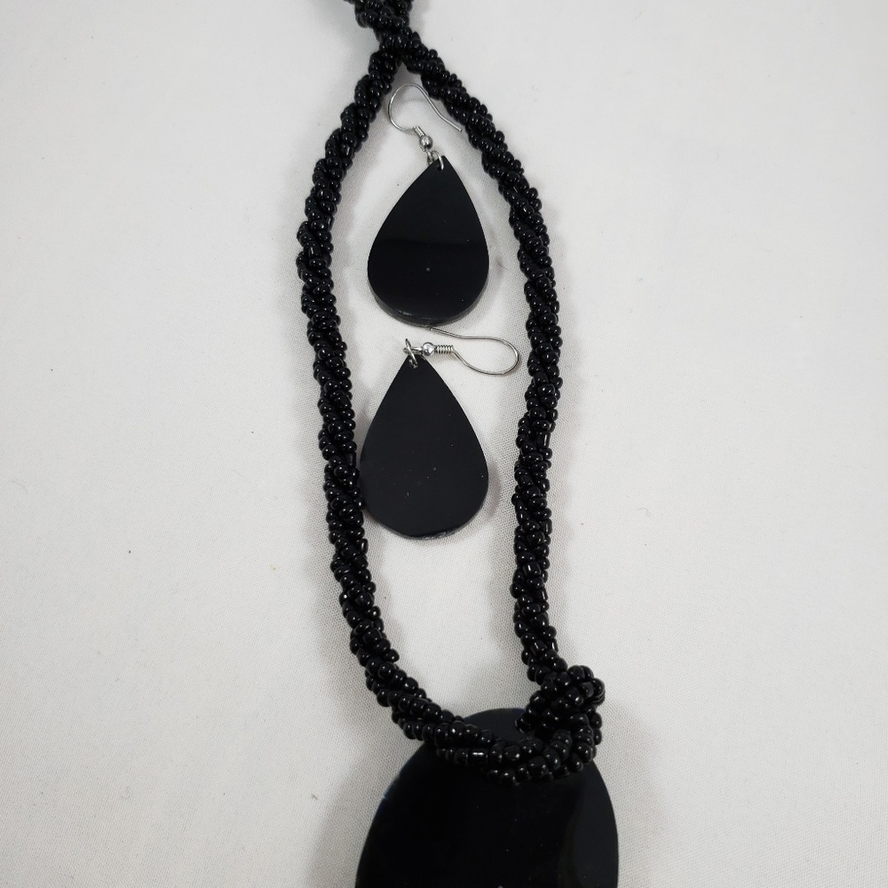 Necklace - Picture 3 of 3